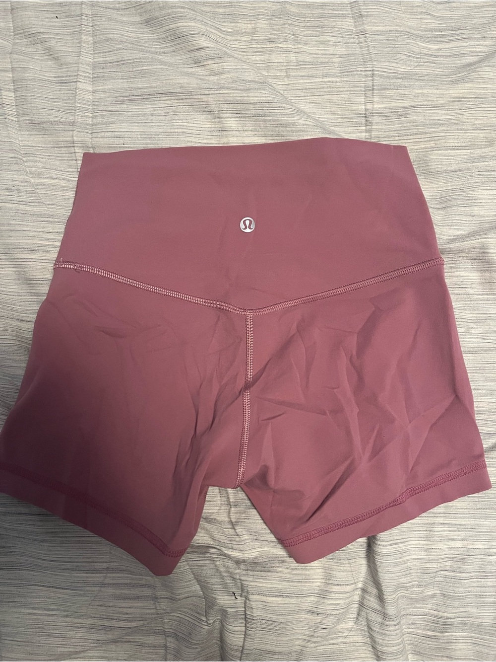 Lululemon align hi rise short 4in, size 4